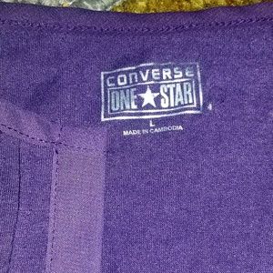 Woman's converse shirt size large